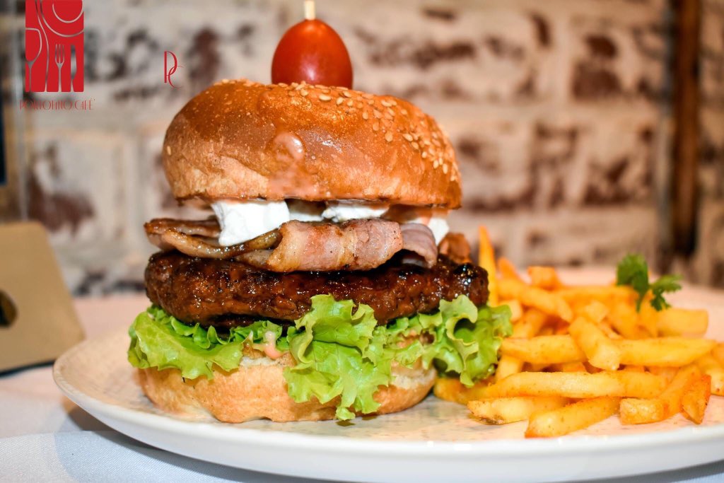 Feast your eyes 👀 and let your taste buds sing 👌

Would you like to try our No.44 BURGER 🤔
-200g beef patty with sautéed onions, bacon, feta, lettuce and tomato🍔🍟
For delivery contact:📞 +267 3960630 for more details
#ModernItalianEatery  #familytime #foodie