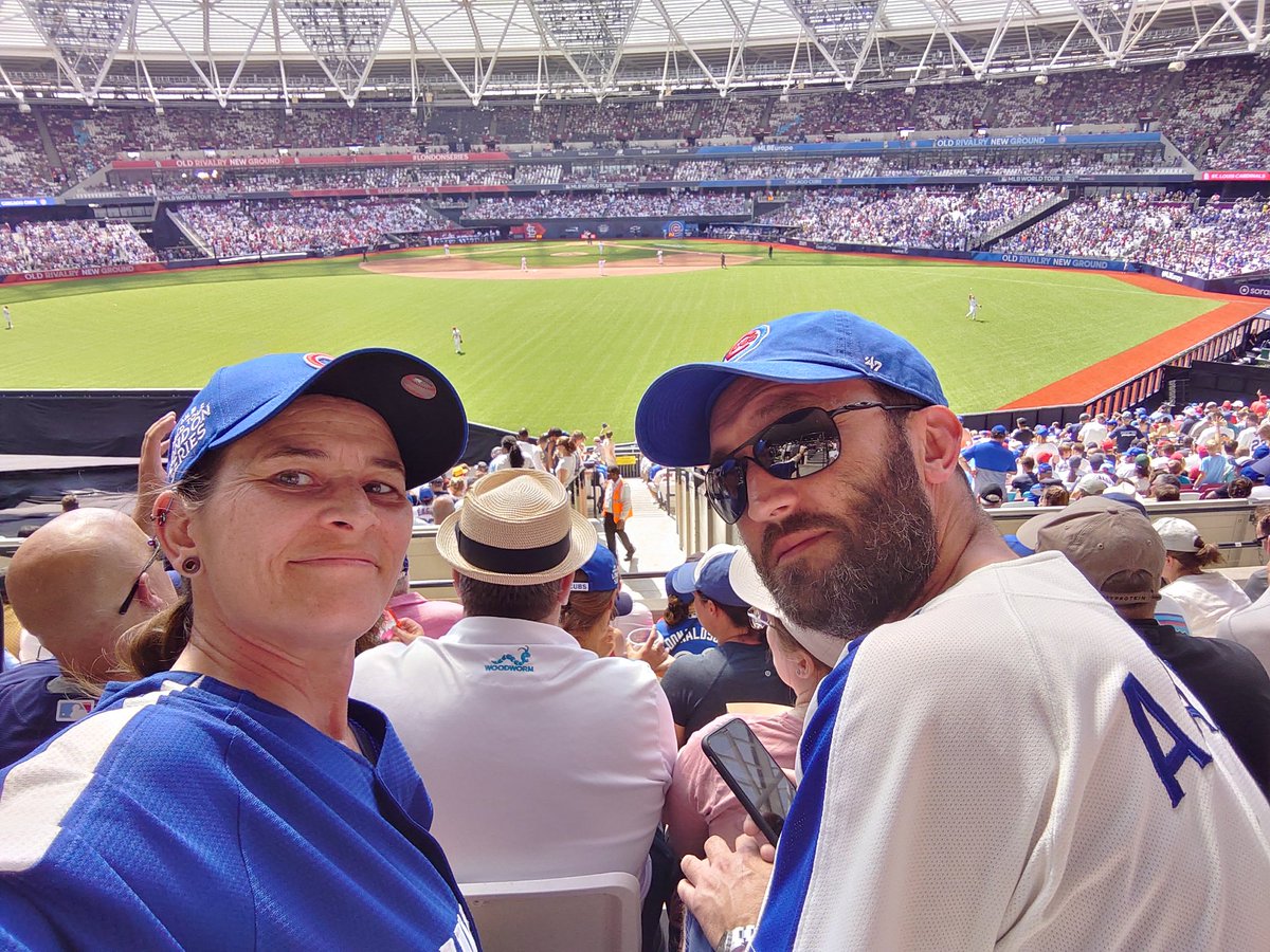 Watching #ChicagoCubs v #StLouisCardinals baseball #LondonSeries with The Bro™️
