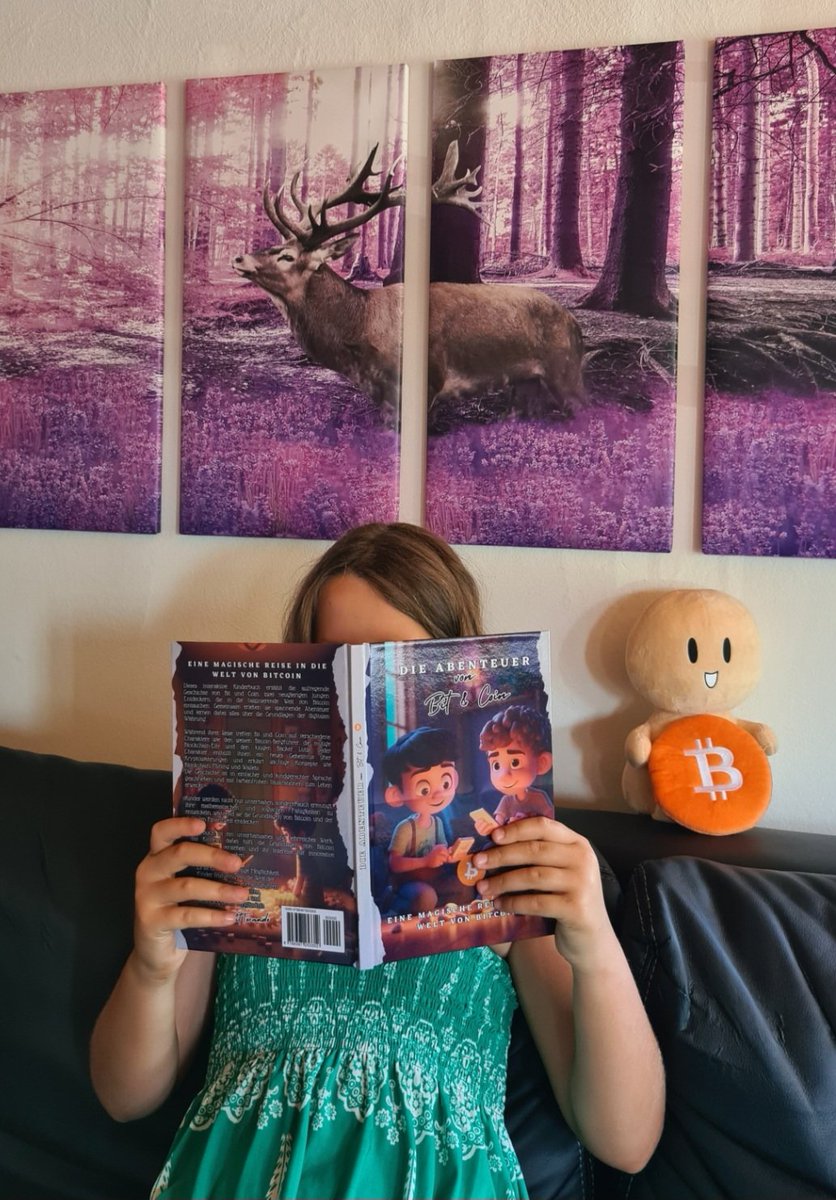 MarcoPrimavera8's tweet photo. Die Abenteuer von Bit &amp; Coin 🧑🧒🏻

Das neueste #Bitcoinbuch für unsere Kids 👭🧑‍🤝‍🧑

Unser Nachwuchs ist die Zukunft von #BITCOIN Leitet Euer Wissen an die nächste Generation weiter 🙏

Schöne Idee und Umsetzung 🌟💪
@BitTornado1 https://t.co/EbFMO0YI9G