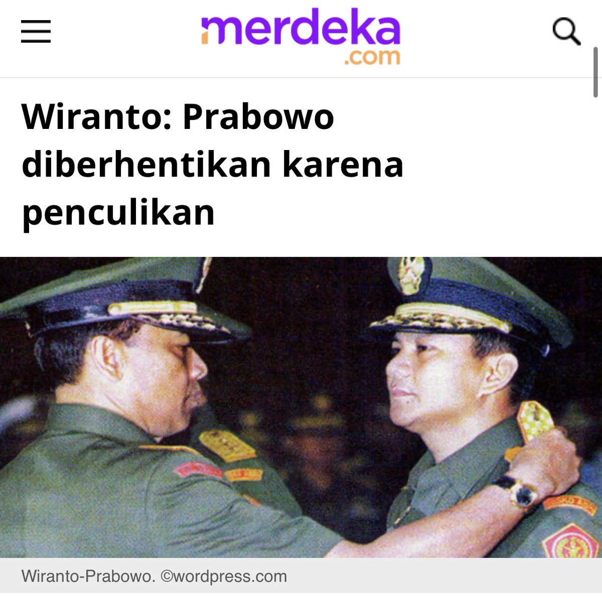 Gus_Raharjo's tweet photo. Mas Butet tidak Sedang Hoax, Dia membuat Puisi dari fakta yang Ada , beda dengan Puisi-puisi Fadlizon waktu memfitnah Pak Jokowi. 

Semua Isinya Fitnah, Adu domba dan Tidak fakta. 
Gak percaya ..??? 
Cek aja sendiri . https://t.co/kzaHvhL1Pt