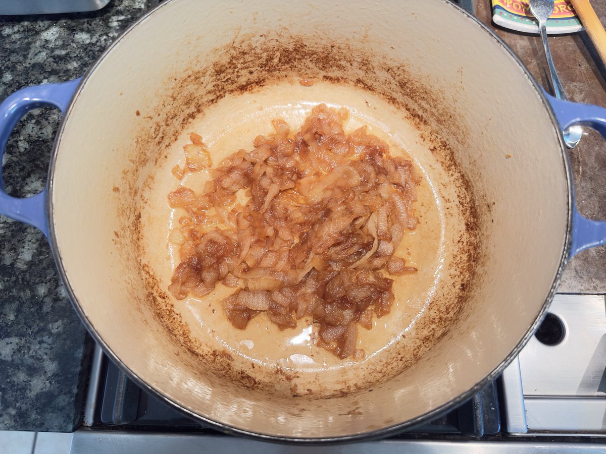 Sigh…5.5 quart Dutch oven….this is 2 (two) large onions caramelized….next time 20. Scale-up!