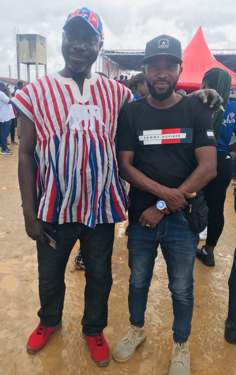 Gen_Buhari_'s tweet photo. NPP is undoubtedly the most attractive party in Ghana, this is in Assin Breku, massive Charles Opoku victory rally…. Despite the rain, party faithfuls and electorates of the Constituency have shown up massively…

Vote #1, Vote Development ✅ https://t.co/4e1hERLSZN