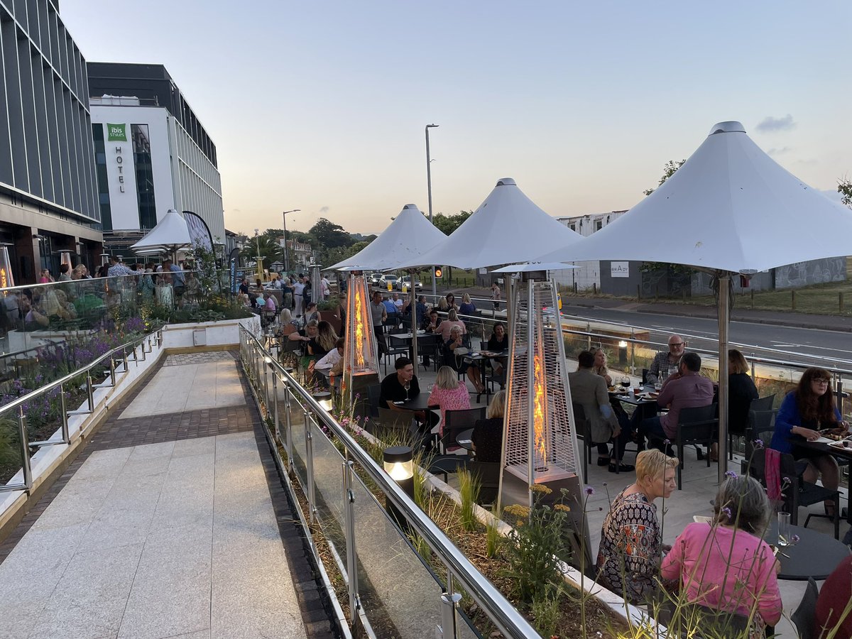 Abi Parkes (@heabiparkes) on Twitter photo Great to check out the <a href="/MercurePaignton/">Mercure Paignton</a> this weekend. Fantastic hospitality and a range of wonderful produce from local suppliers. Art Deco style and a fabulous 4* gateway to Paignton and the English Riviera 🌴 Great to check out the <a href="/MercurePaignton/">Mercure Paignton</a> this weekend. Fantastic hospitality and a range of wonderful produce from local suppliers. Art Deco style and a fabulous 4* gateway to Paignton and the English Riviera 🌴