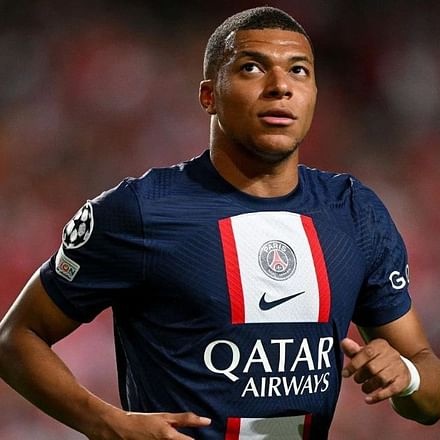 Javigooool's tweet photo. 🚨ES OFICIAL🚨

Kylian Mbappé NO JUGARÁ en el Guarros FC la temporada 2023/2024.

--Se acabó así una de las incertidumbres del verano-- https://t.co/YruW6hVqQ2