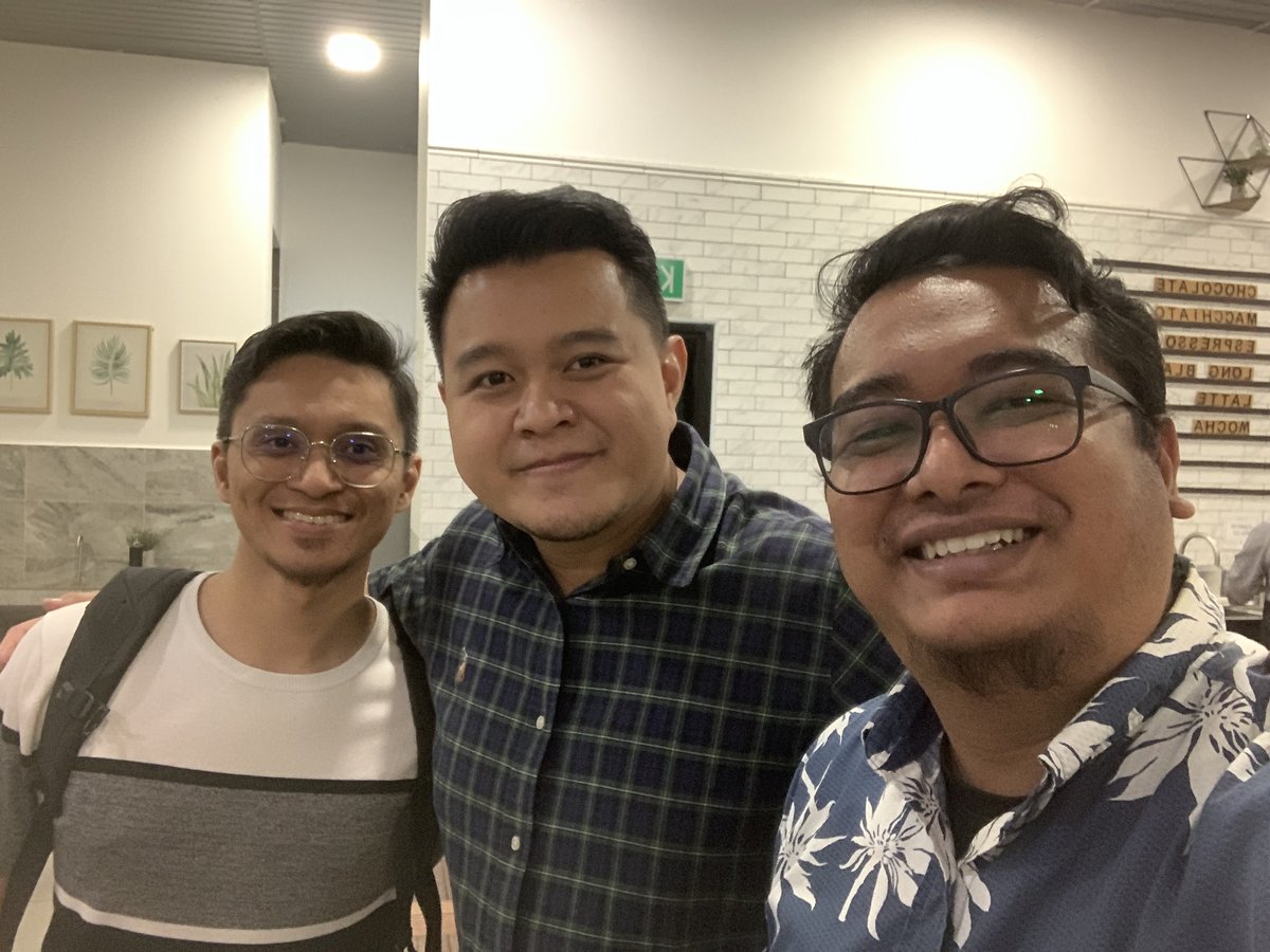 najmuddinramlii's tweet photo. Meet & Greet Alumni EMGP ๐ฅ
Alhamdulillah. Aku rasa makin dekat dengan tujuan aku bila bergaul dengan circle macam ni.
Terima kasih tuan @RahimIbrahim69
Kurangkan konflik, tingkatkan produktiviti, perbaiki komunikasi. ๐ฅ
#emgp #mazhabkebenaran https://t.co/y3eJpl94v8