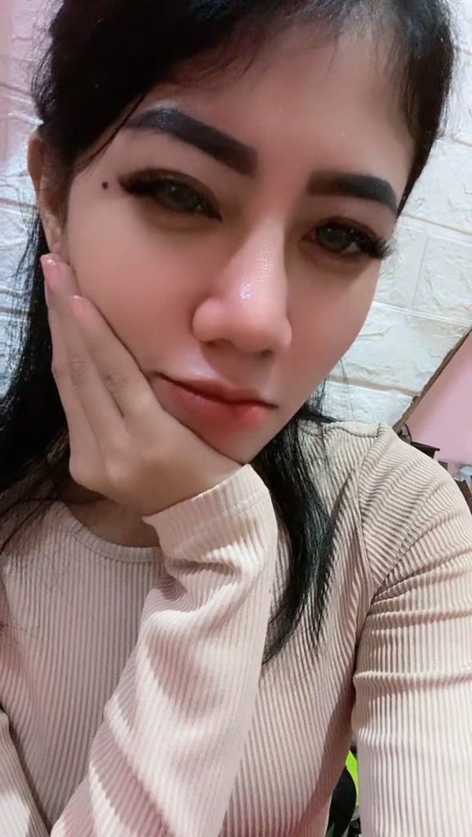 Novisaputri0's tweet photo. Kalo suka boleh retweet and komen🥰 https://t.co/3f8ryMBmsx
