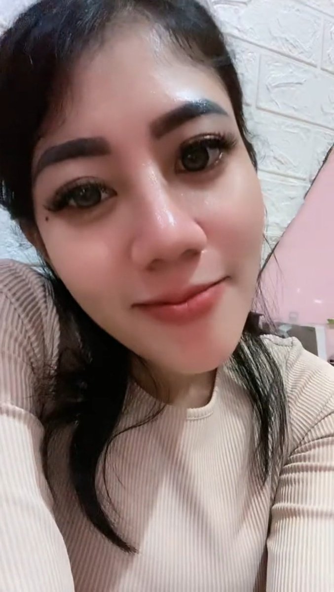 Novisaputri0's tweet photo. Kalo suka boleh retweet and komen🥰 https://t.co/3f8ryMBmsx