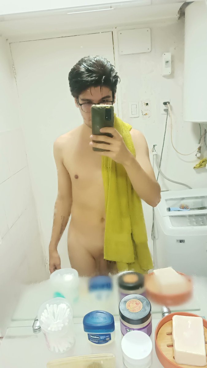I love post shower nudes 💙

Tonight I'll make my first big post on my onlyfans, and it is 50% off for my first 10 subs! 

If you wanna support me, this is the place onlyfans.com/arielsnoods 💙

#nsfw #nsfwtwt #male #nude #onlyfans #selfie #mirror #limitedoffer