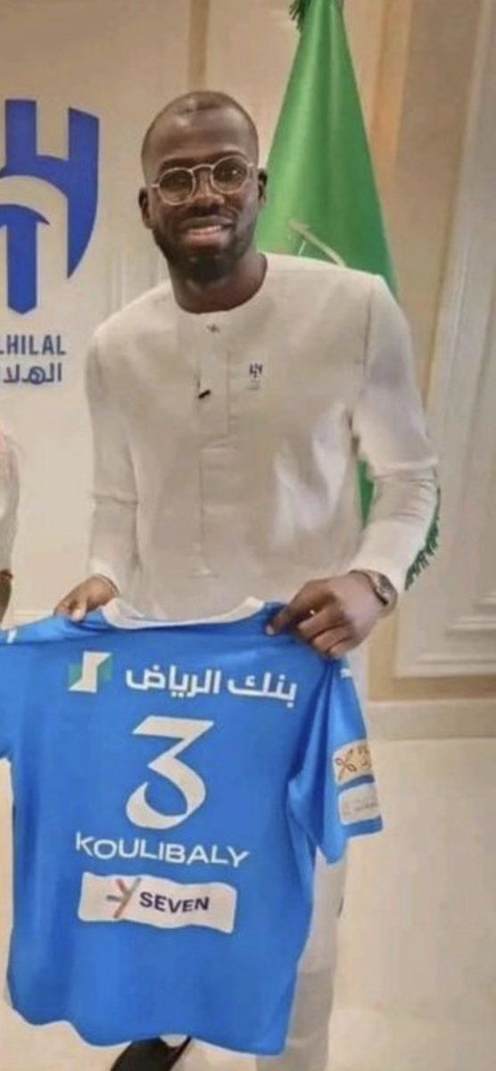 CFC19_05's tweet photo. Kalidou koulibaly is officially a Al Hilal player ✅🔵 #CFC #Alhalil https://t.co/WuDPPLvLWm