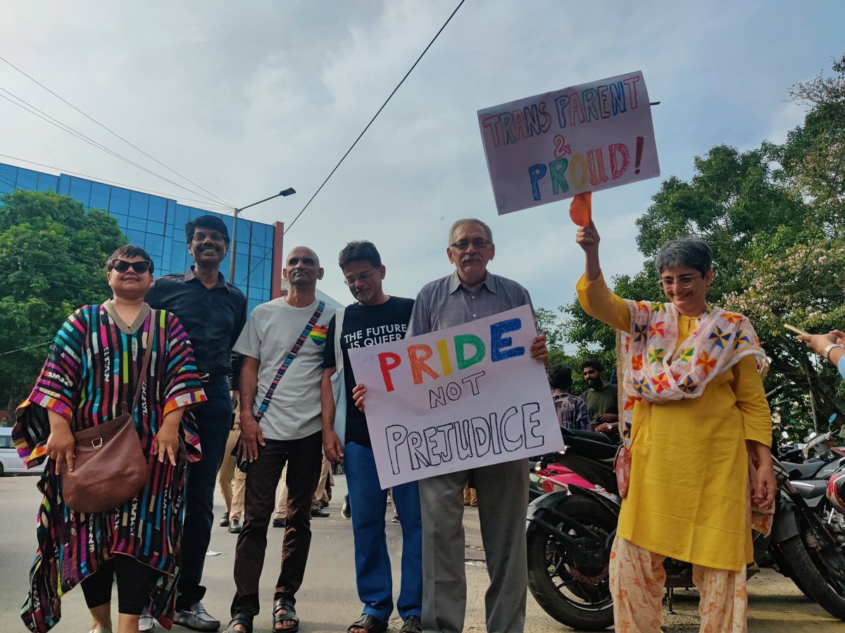 RoshneBala's tweet photo. The #ChennaiPrideMarch was a beautiful display of #unity and #inclusion. It was incredible to see people of all ages standing together, and the presence of furry friends added an extra touch of joy and acceptance. @chennaipride @QCChronicles https://t.co/UKb5MMb1R2