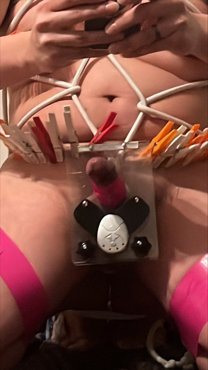 MasterWol001's tweet photo. Slave enjoying skype humiliation and pain session. Book your session now. Limited seats. @DepikasSLAVE @slave30065811 @feetslave990 @Sakthi16135512 @Arghya_Gupta @indianslaveboy
5 Retweets and you get videos of humiliating sessions https://t.co/as3XmvcAfH