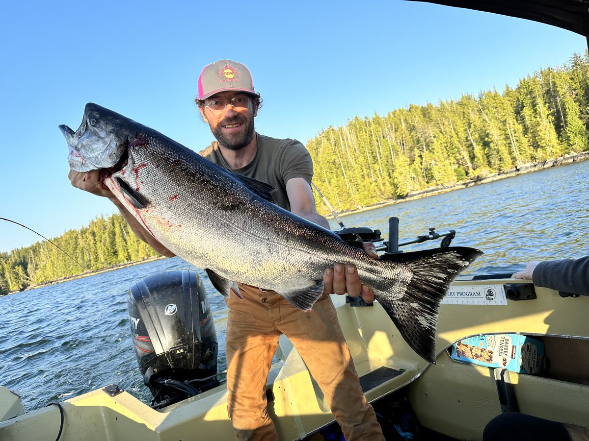 FinnBayLodge's tweet photo. Finn Bay Lodge’s opening is just around the corner! Meanwhile, our employees are enjoying the fishing in their spare time! 🎣

#Fishing #Canada #BritishColumbia #SportFishing #Salmon #RiversInlet #FishingLodge #Vacation #Adventure #Wanderlust https://t.co/YXPKfjsoUZ