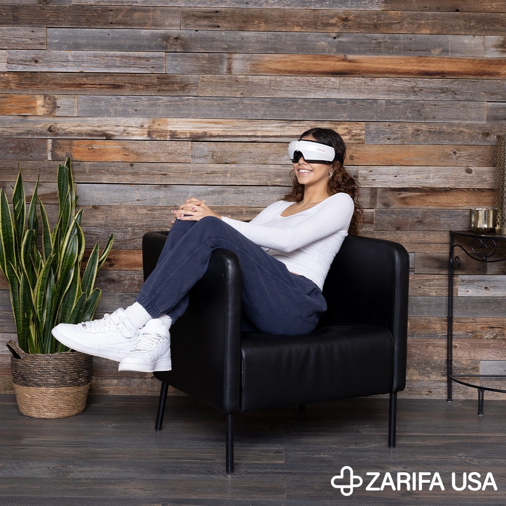 MPL_Finance's tweet image. Say goodbye to tired eyes and hello to sweet dreams with our eye massager. Your bedtime routine just got a whole lot more relaxing 😴✨ 

#eyemassager #bedtimeroutine #selfcare