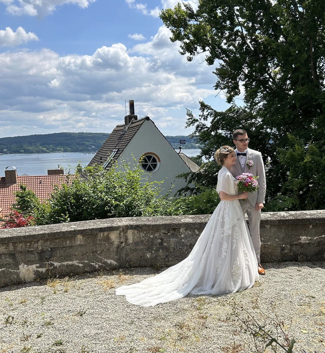 knownaskrain's tweet image. About yesterday! @CH3RR7L4D7 Lifegoals. And many many more ❤️