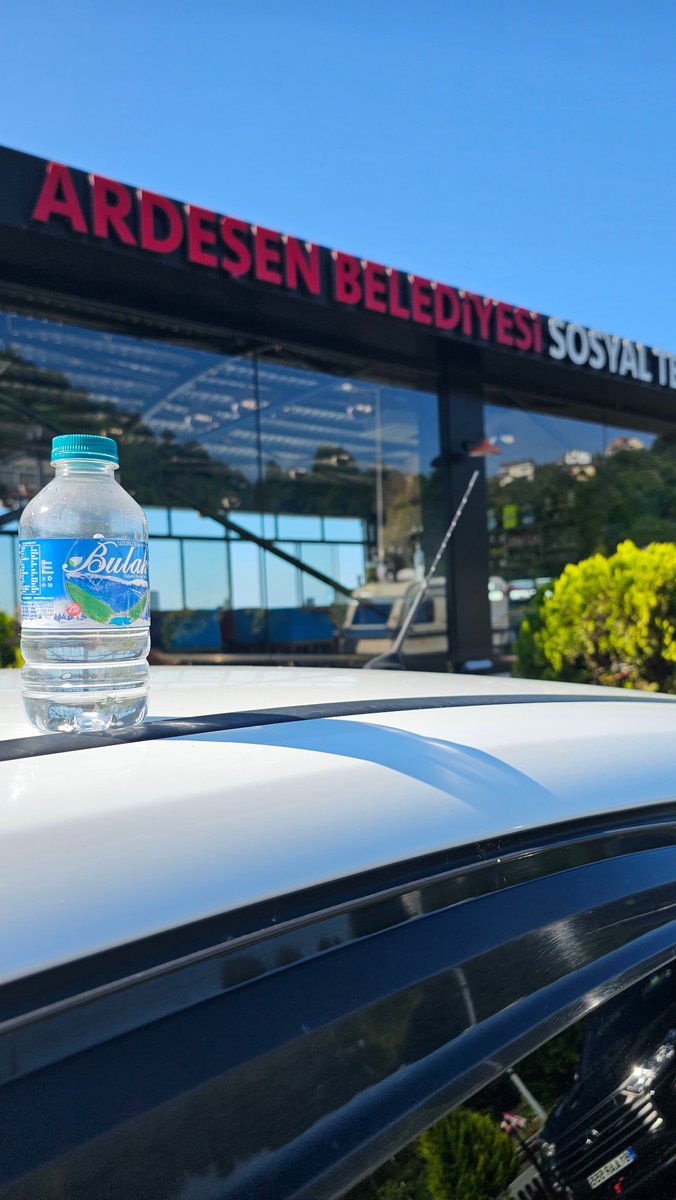 #Ardeşen Belediye Sosyal tesislerinde şu gördüğünüz suya 15₺ yazıyorlar. Belediye sosyal tesisi diye durduk. Pavyonda 330ml suya bu hesap çıkmaz. <a href="/rizebelediye/">Rize Belediyesi</a> <a href="/ardesenbelediye/">Ardeşen Belediyesi</a>