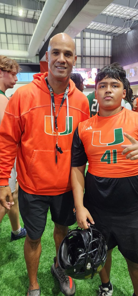 adrian_vega52's tweet photo. Had an amazing time at the OL/DL @CanesFootball camp thanks to coaches @JasonTaylor @coach_cristobal and the rest of the Hurricanes coaching staff! Thank you for imparting your knowledge of the game! https://t.co/wwAZVvjWMT