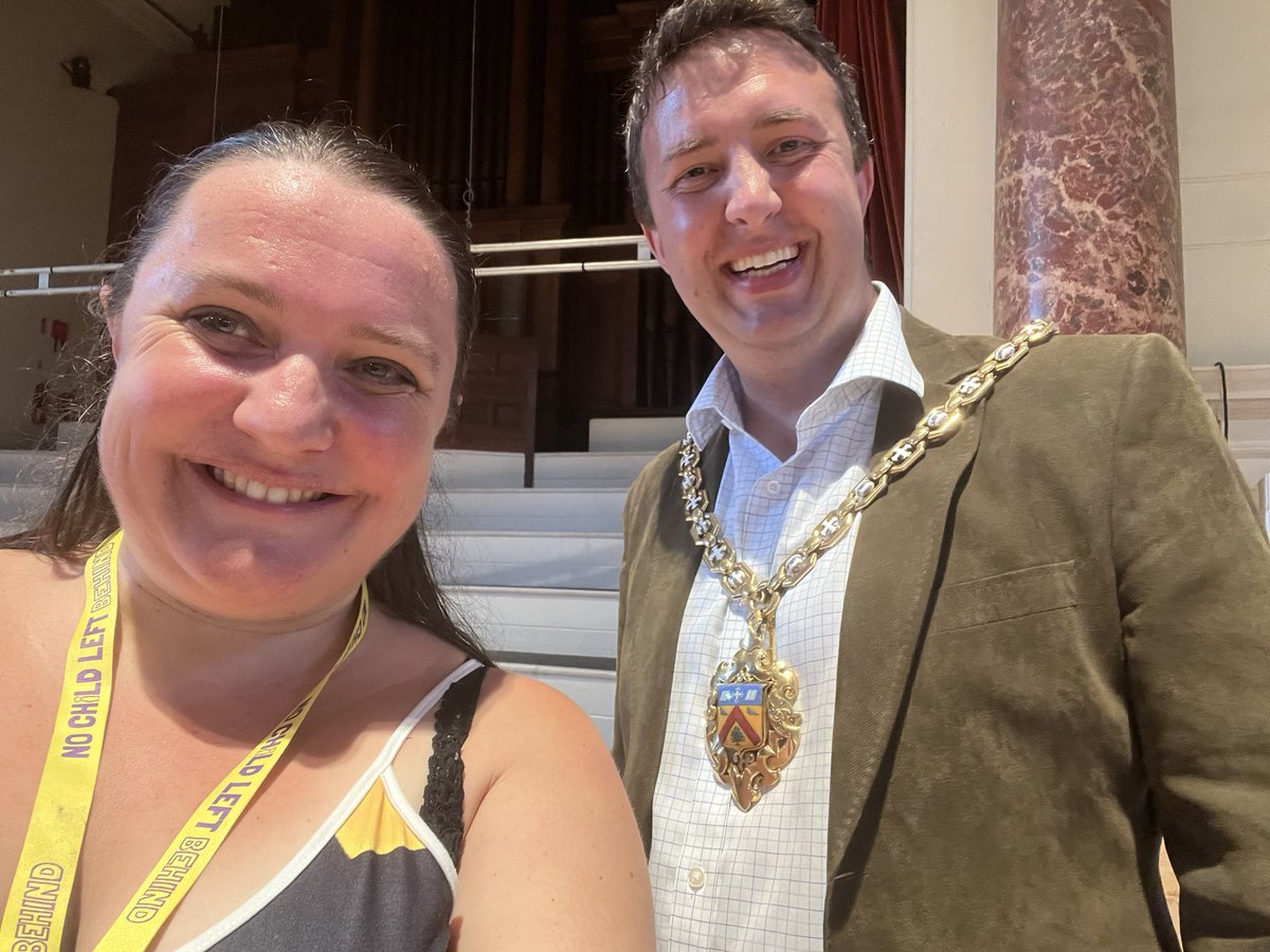Loved helping out at the <a href="/NCLBchelt/">No Child Left Behind</a> children’s festival! Read all about it here beagoodneighbour.org/my-thoughts-al… <a href="/CheltenhamMayor/">Mayor of Cheltenham</a>