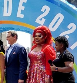 Happy #Pride 2023! It was an honor being the first person to anchor the NYC Pride March for broadcast in 2017, and for the years that followed. I am with you in spirit! Please be safe as it is storming here in NJ. #pride2023 #pridemonth #pridemarch2023 #nycpride #NYCPride2023
