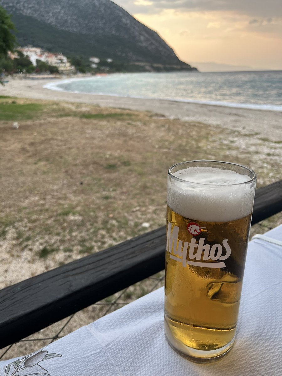 dawnlovesgreece's tweet image. More beer 🍻#yamas
