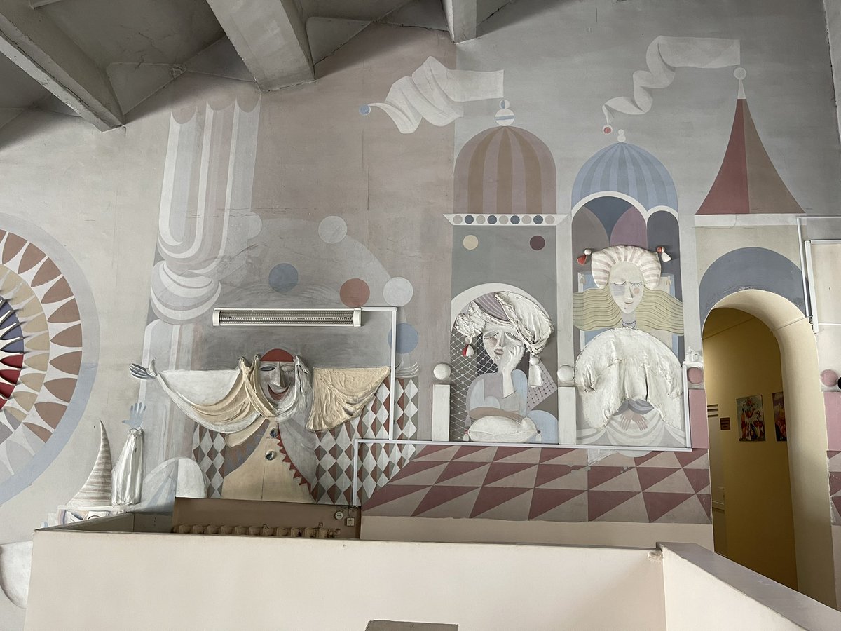 ávárá tweet media