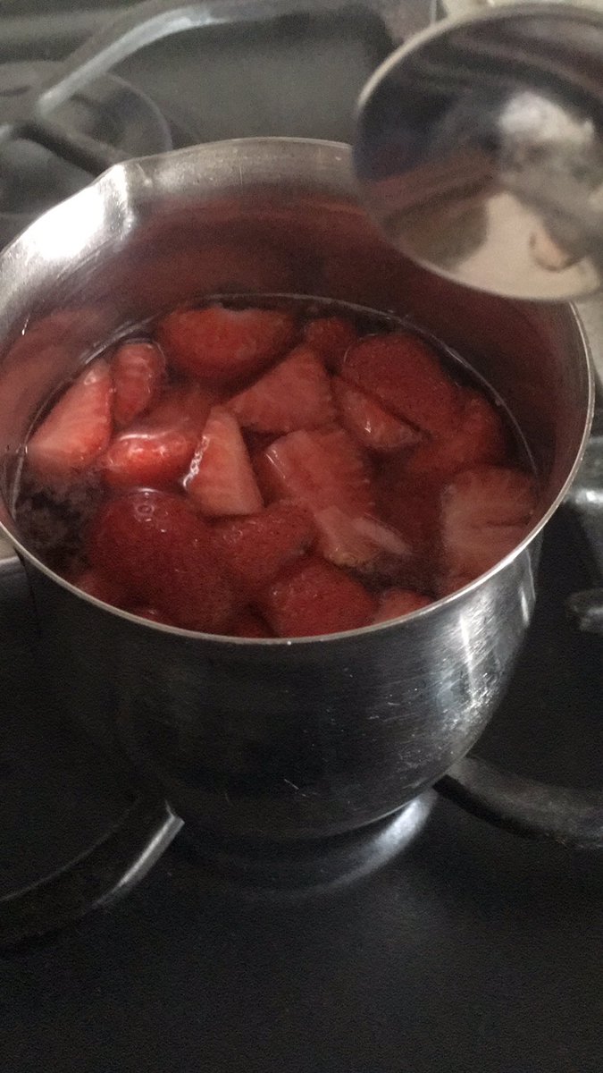 Pov u are a little strawberry and im boiling u for a little silly sirup