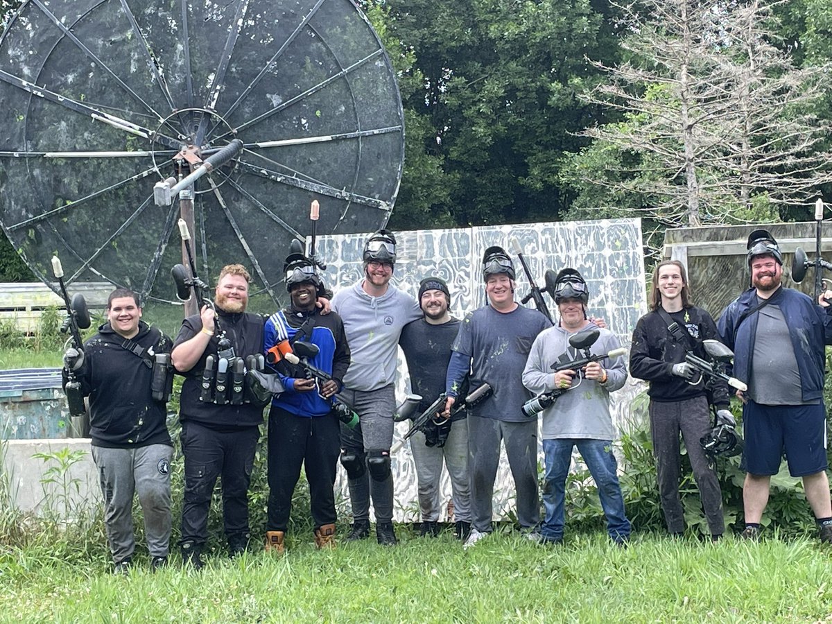 OrlandosWLD_'s tweet photo. Paintball is fuckin WAR 😭😭😭 https://t.co/DVpq526XZC