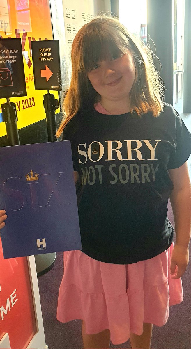 Huge love to the cast of <a href="/sixthemusical/">SIX 👑</a> <a href="/BirminghamHippo/">.</a> for a fantastic matinee, with an extra standing ovation for the BSL interpreter who was acting her socks off! Hazel and I had the best time 🌟 
👑 👑 👑 👑 👑 👑