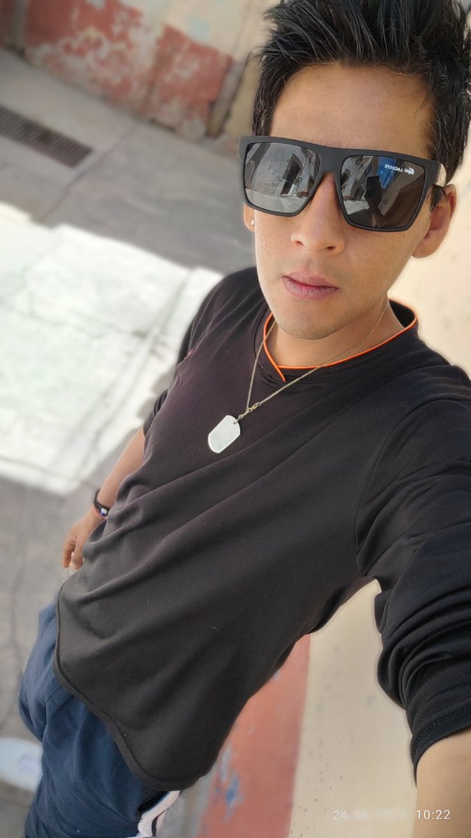 giomsmx's tweet photo. 🖤☺️
#giomsmx #DomingoDeGanarSeguidores
#siguemeytesigo https://t.co/dDm2VXhXJP