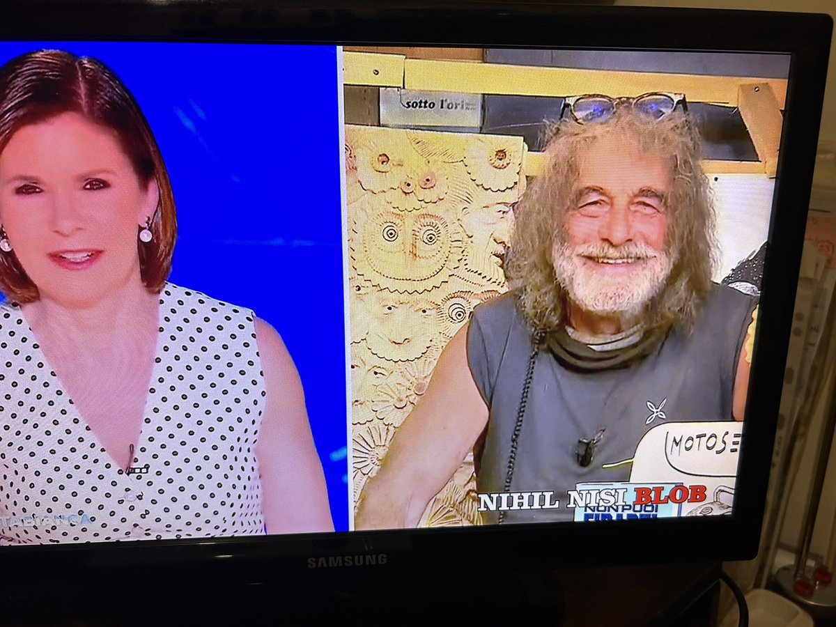petronillarusso's tweet image. @BlobRai3 #nihilnisiblob l’amore è, 
inopportuno commentare vero #blob?