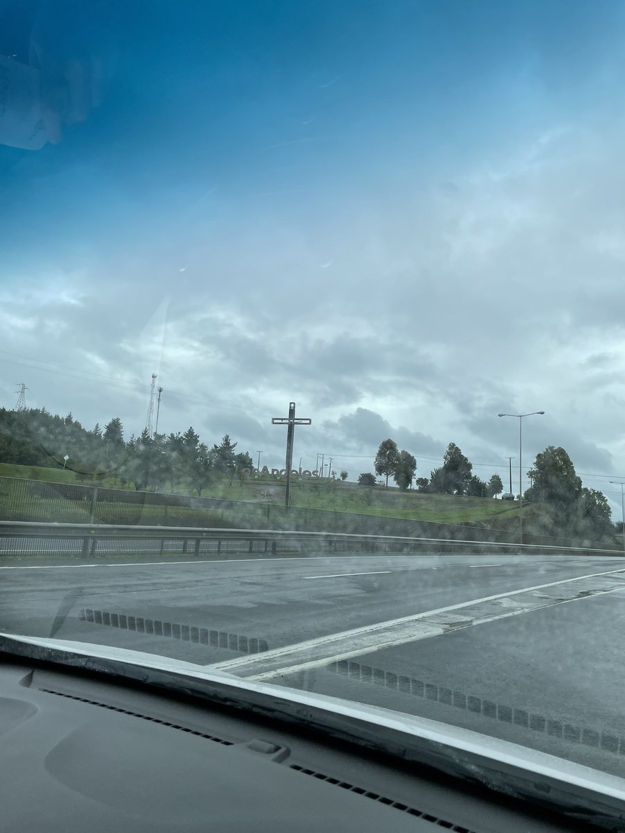 MichiLapeyre's tweet photo. Al fin en casa, fue un viaje de 6:45 hrs desde Vespucio (Santiago). Espero que a alguien le haya sido útil la información en este hilo sobre la #Ruta5. Buen viaje ✌🏻 https://t.co/LitmMWz5A7