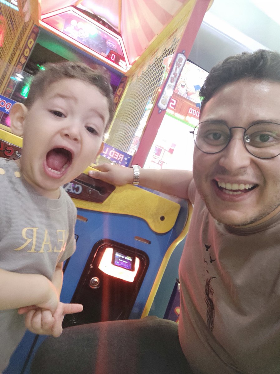 karimed165's tweet photo. My cheerful energetic nephew ♥️
ربنا يبارك فيك ويحفظك يا غالي ❤️😍 https://t.co/YWEutjLs1F