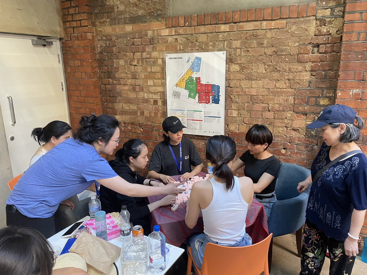 yunjia_luo's tweet image. 埠BU, behind scenes. Everybody including our lovely animals is ready for the show on 4th of July! 
#community #devised #theatre