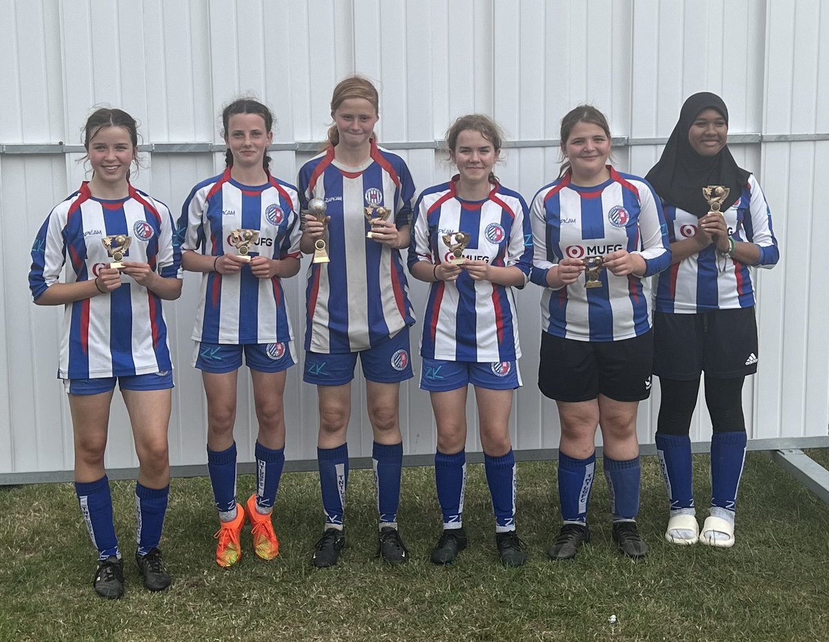 Well done to our u14 on wining the main cup and the plate at the @Tornadoes1971 6 said tournament today. Well done girls👏👏👏👏👏