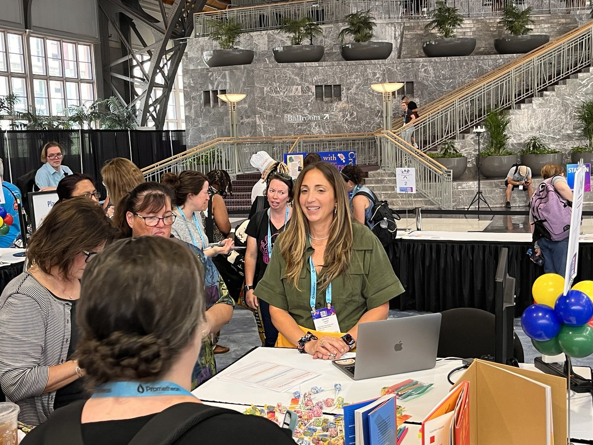 Tia Albig tweet media