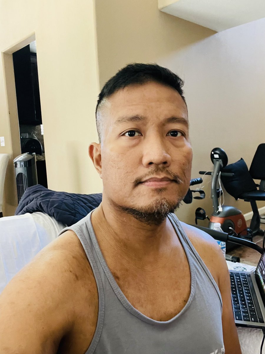 pjuguets's tweet photo. Current weight at 70 kgs. The last time I hit this weight was when I came back from New York last summer of 2022. #weightloss #health https://t.co/j52Sv4XbEw