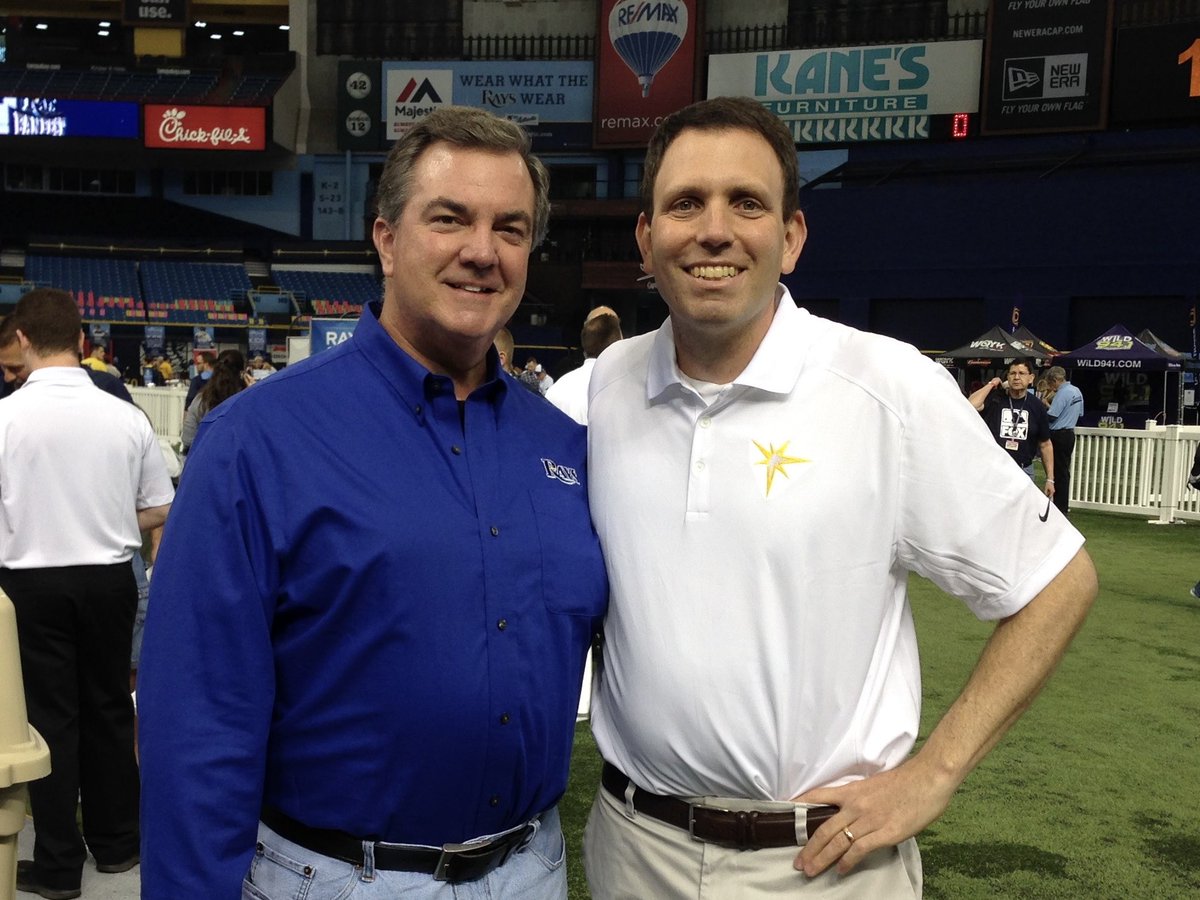 Cliff_Wolf's tweet photo. #SundayFlashback
As @neilsolondz turns over #TWIRB as well as the Pre - and Post-game programs to @ChrisAdamsWall, here’s Neil with me on Feb 21, 2015 at #RaysFanfest @RaysRadio https://t.co/hCVlFUF6dI