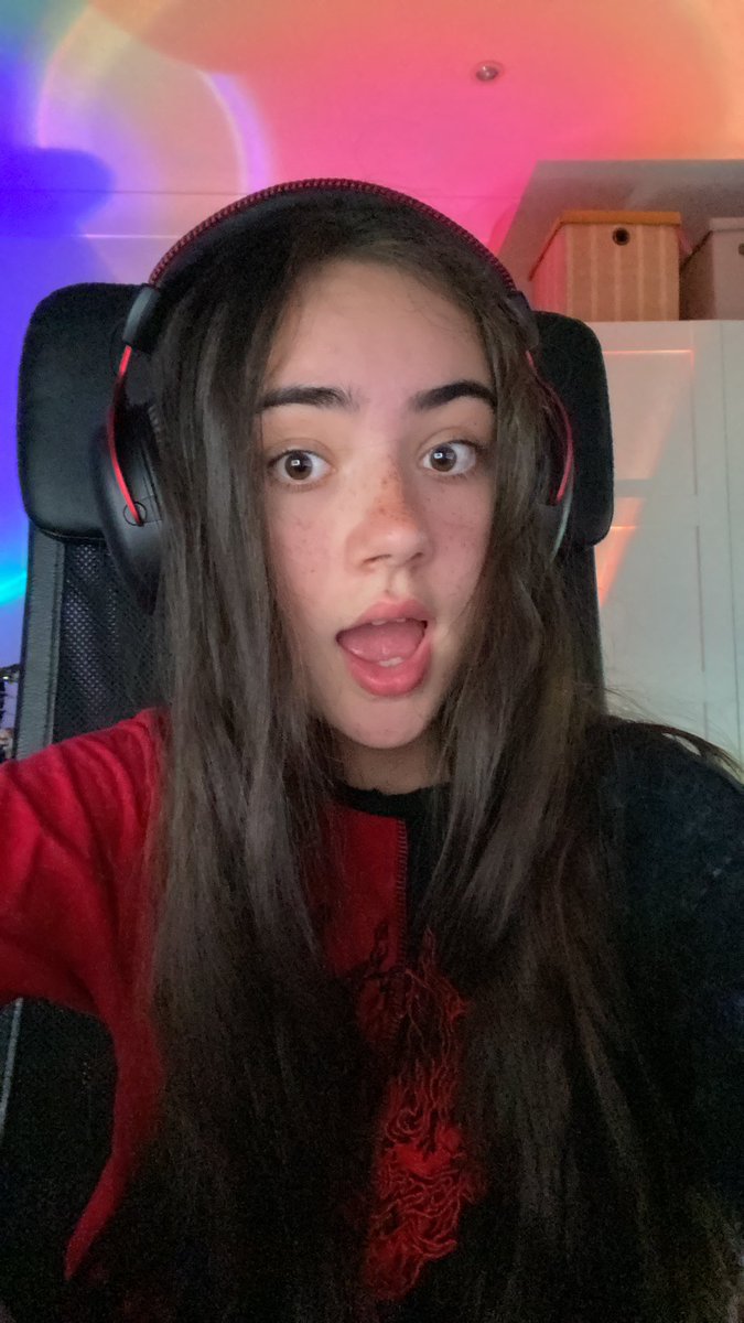 Live in 30 playing hardcore! 1 follow = 1 MLG
