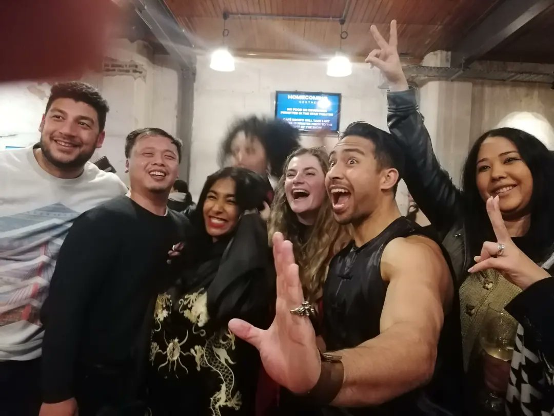 brianoxleyox's tweet photo. Brilliant premier of Strooi, the new Tri-lingual Romcom, directed by Jennis Williamson & JC Snooke. In Afrikaans, English & Mandarin. A brave venture which flows well thanks to the talented cast which includes Izette Blignaut & Jefferson Jinlong Lan. #strooi #kyknet #showmax https://t.co/JzpcvN4oZm