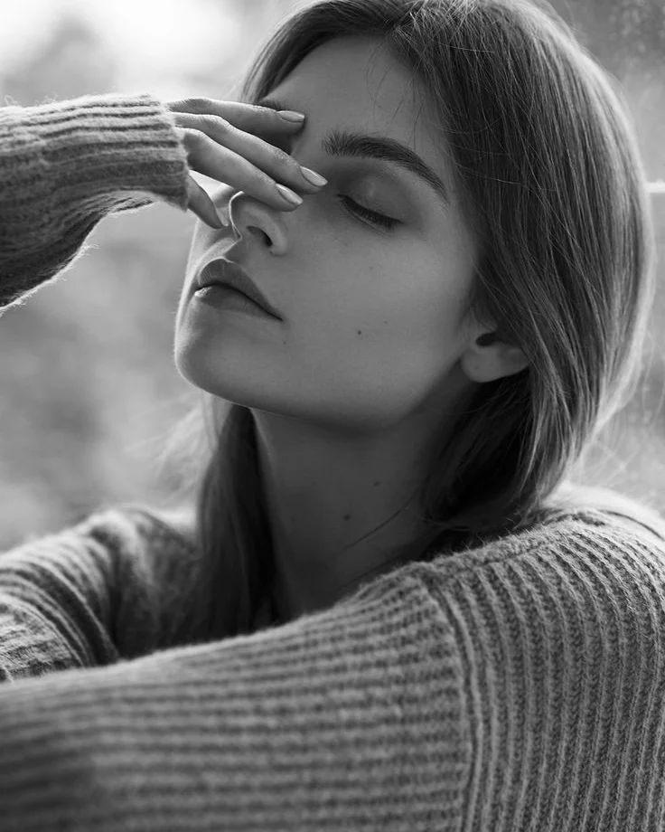 lrym563747's tweet photo. نخفي حزنآ.......... 

ووجعآ ودموعآ أحيانآ خلف عباره....... 
أنا بخير......تبآ لعزه النفس وسحقآ ........ 
لواقع لايوجد به ..احتواء صادق........
مجرد ذوق🤍 https://t.co/KAwlTFg5uU