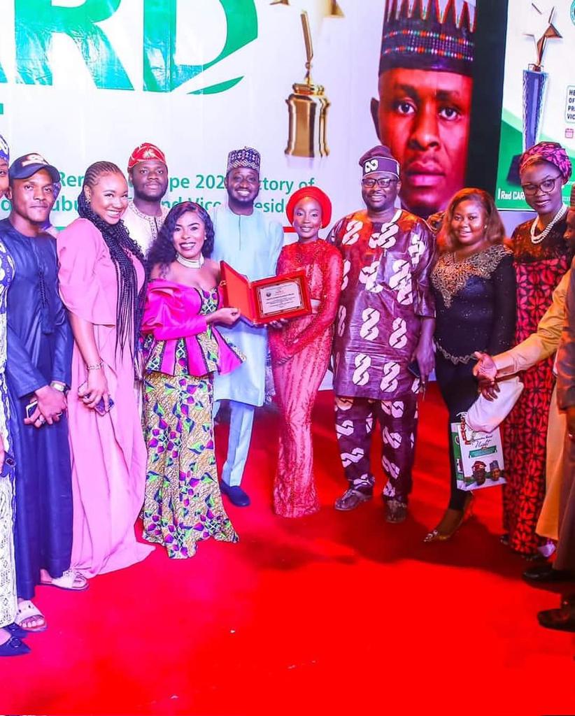 madammofficer's tweet photo. The National Chairman Of APC Youth Stakeholders Forum Hon Abdulazeez Abubakar Kaka @Abunaah Received An Award From #ANIM On Thursday, The 22nd June 2023.
Congratulations oga #kaks 🙌
Kowa Namu Ne ✌🏾 https://t.co/S9gdM6uPg2