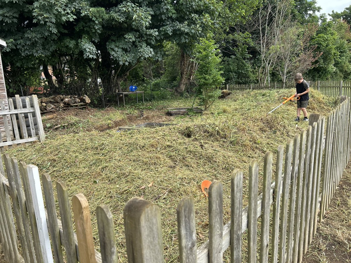 Christopher Rawlins CE Primary School tweet media