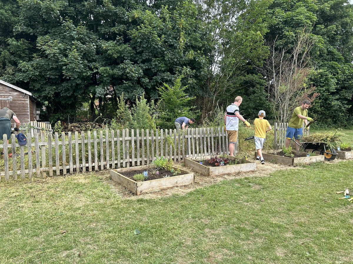 Christopher Rawlins CE Primary School tweet media