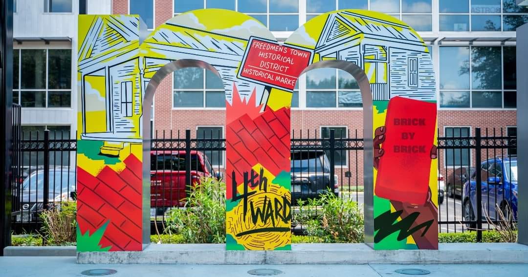 EmancipationTx's tweet photo. What a work of art! Artist Chris Robinson created this beautiful art piece in Bagby Park for Juneteenth. Be sure to grab your photo before the art changes. https://t.co/O3OwQLFVn3