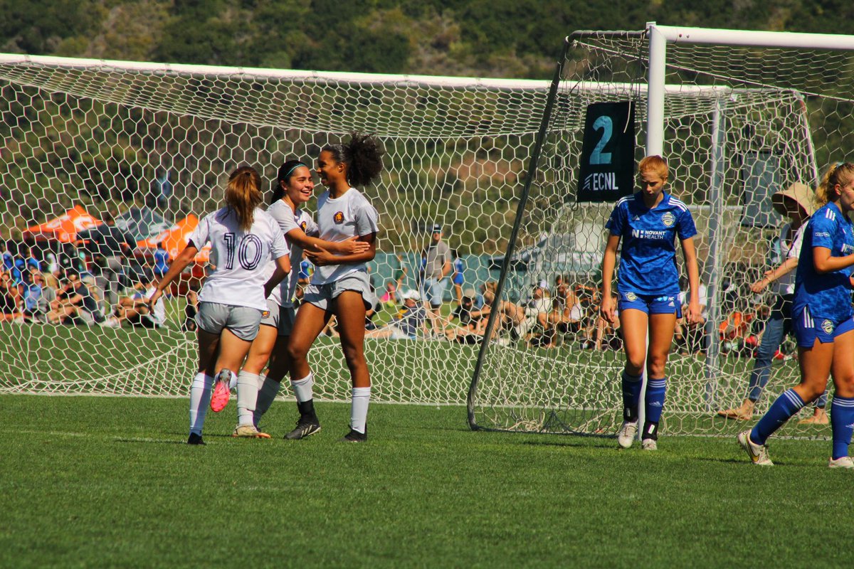 The 07 ECNL Girls win their first game and move on to the next at the 2023 ECNL Playoffs in San Diego

A day off today then next up quarterfinal tomorrow at 1:30pm vs De Anza Force