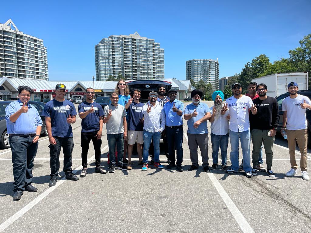 marksaunders_TO's tweet image. Out with the team in #Etobicoke!
Our GOTV continues in every community in the city!