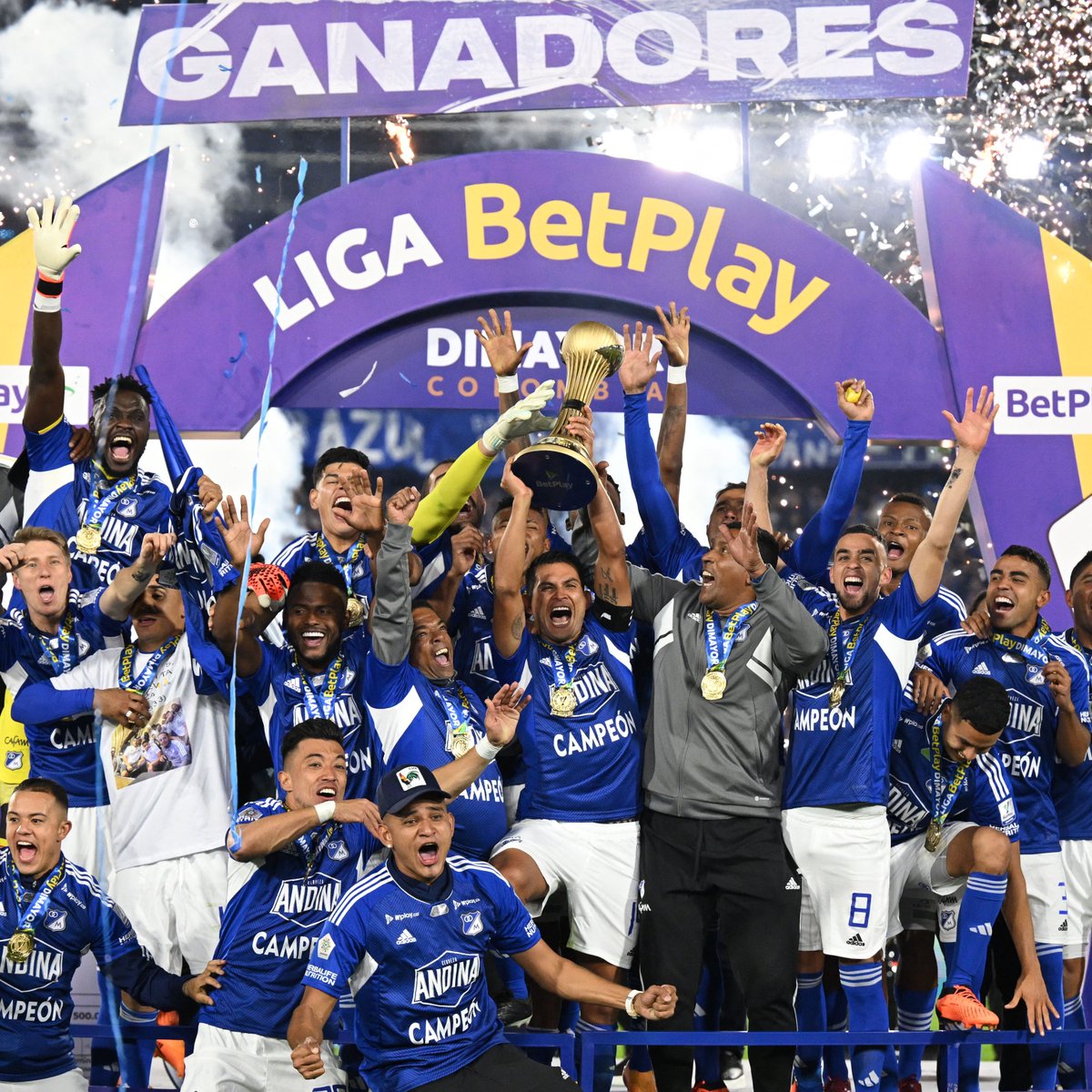 fifaworldcup_es's tweet image. Embajadores del buen fútbol 🔝⚽

¡Felicidades @MillosFCoficial por la 16° estrella! ⭐🏆