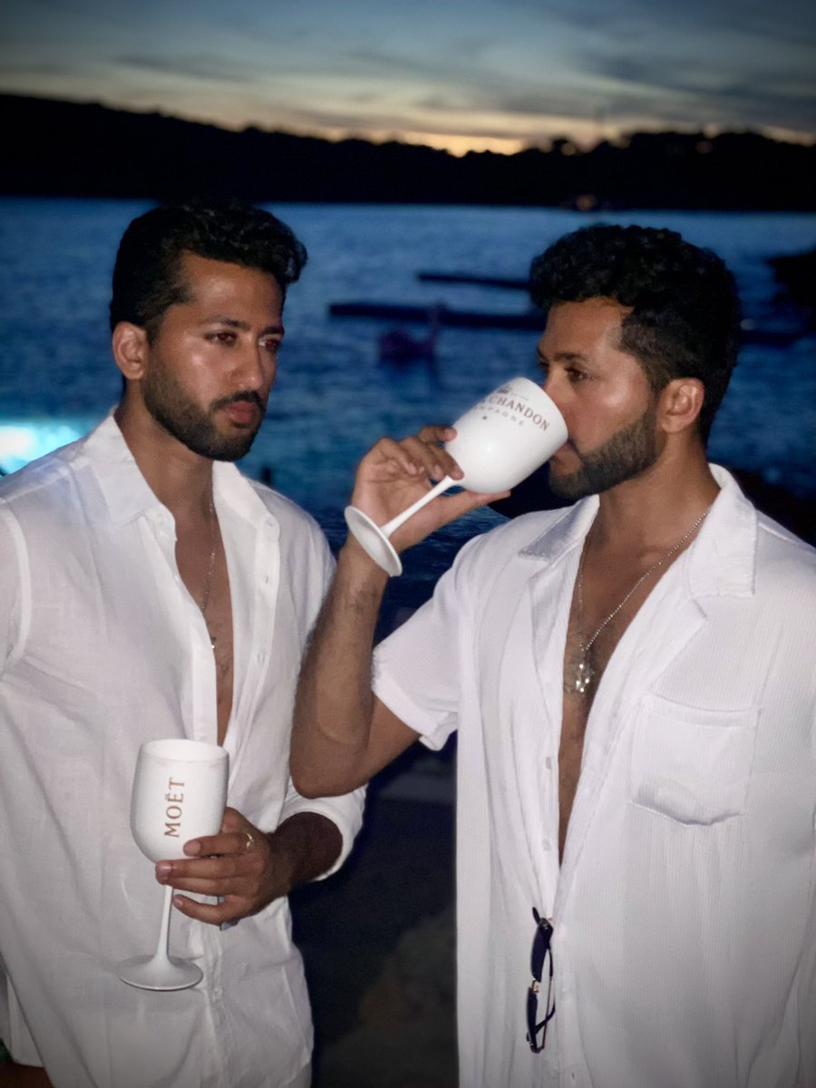 themxxnlight's tweet photo. Hmu @MoetUSA 👀 https://t.co/vb3fPq4i2X