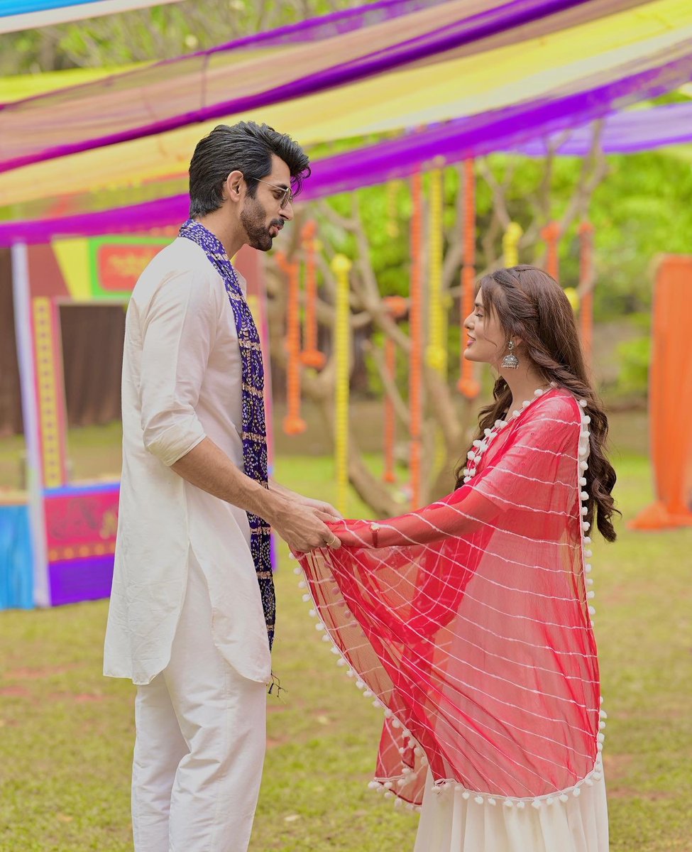 ArmyNamik's tweet photo. Here is some more😺 (2/3) 
#NamikPaul #TanishaMehta #LagJaGale https://t.co/3CTSG1cp3z
