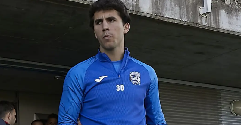 relevo's tweet photo. El hijo de Manolo Lama es consciente de la popularidad que arrastra el apellido familiar y también tiene claro qué hará su padre si algún día narra un partido suyo en antena.