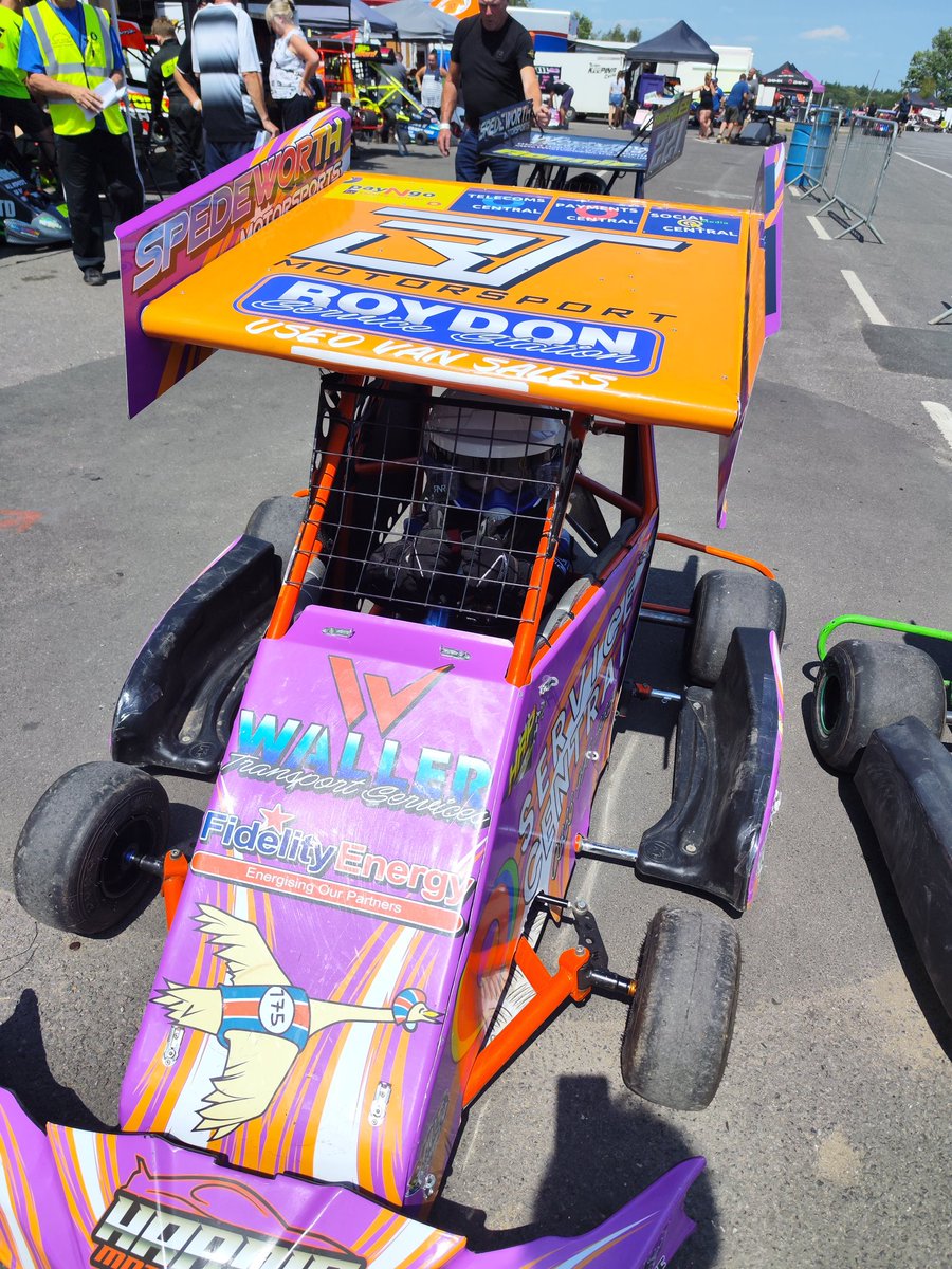 ___ToAD___'s tweet image. The Little guy drove a blinder today, didn't get what he deserved in the Final with an unfortunate DNF whilst comfortable in second.... But we will take the 4th in Heat two after a super drive 👏👏